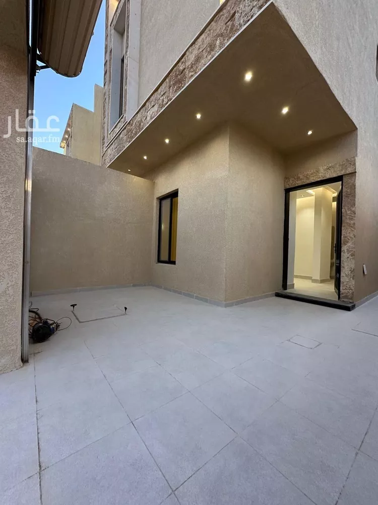 دور للبيع في شارع ابن جبير, حي طيبة, مدينة الرياض, منطقة الرياض