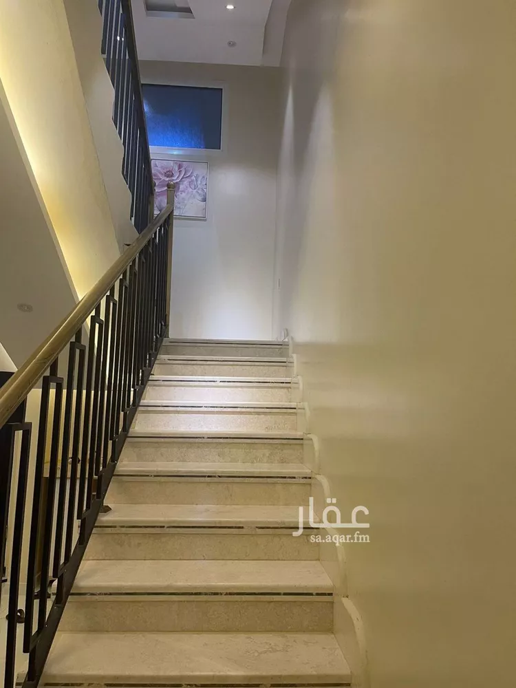 فيلا للبيع في شارع أبي الريحان البيروني, حي المهدية, مدينة الرياض, منطقة الرياض صورة 3