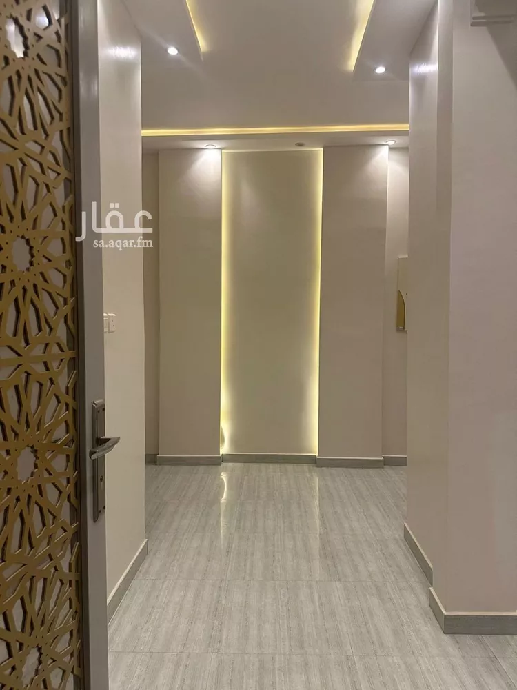 فيلا للبيع في شارع فؤاد محمد عمر توفيق, حي المهدية, مدينة الرياض, منطقة الرياض صورة 2