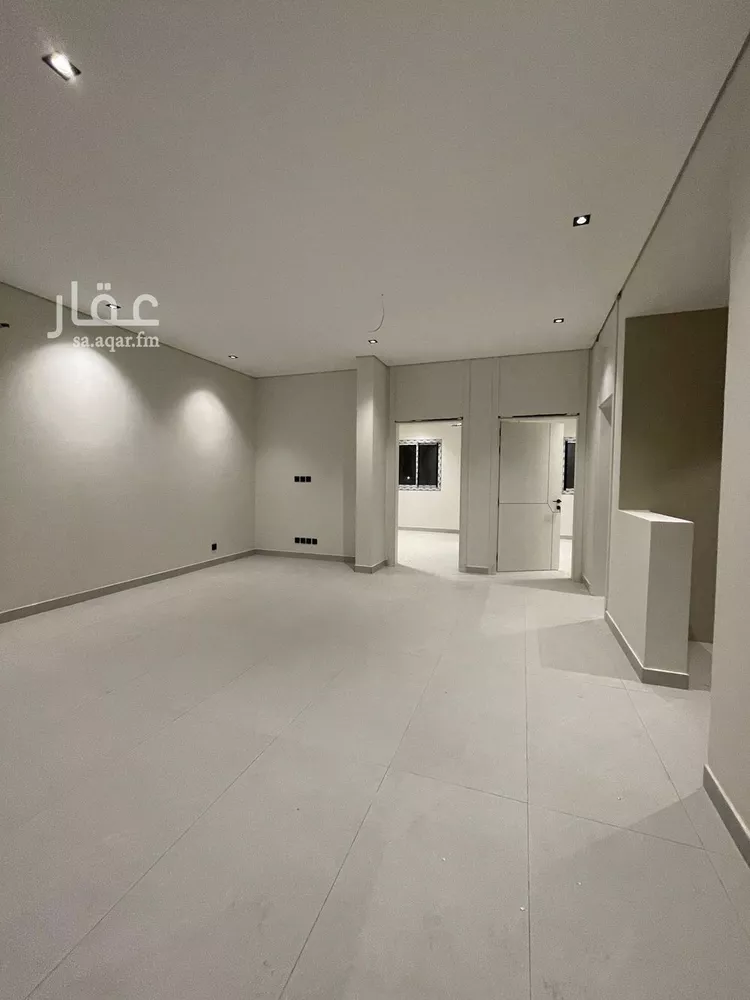 فيلا للبيع في شارع أبو سعيد الخدري, حي الشراع, مدينة جدة, منطقة مكة المكرمة 1 صورة