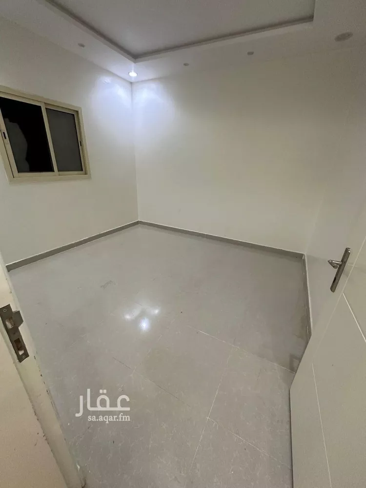 شقة للإيجار في شارع أبي عبيدة النابلسي, حي عكاظ, مدينة الرياض, منطقة الرياض