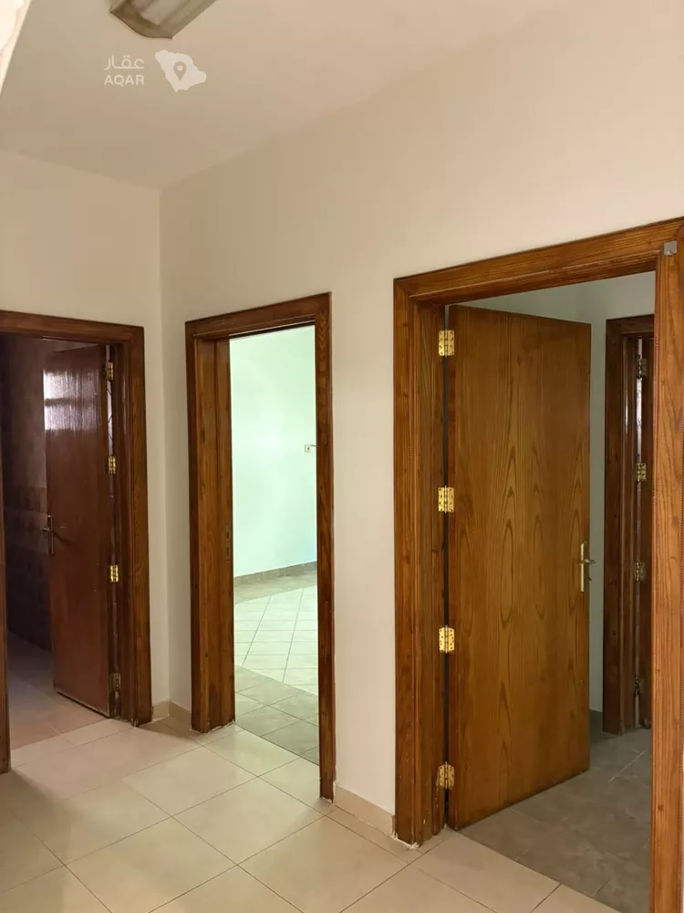 Floor for Rent in Riyadh Al Aqiq 6