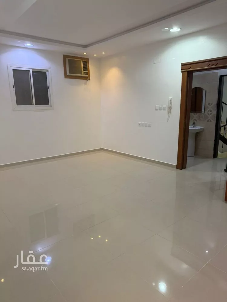 شقة للإيجار في شارع أبي عبيدة النابلسي, حي عكاظ, مدينة الرياض, منطقة الرياض 1 صورة