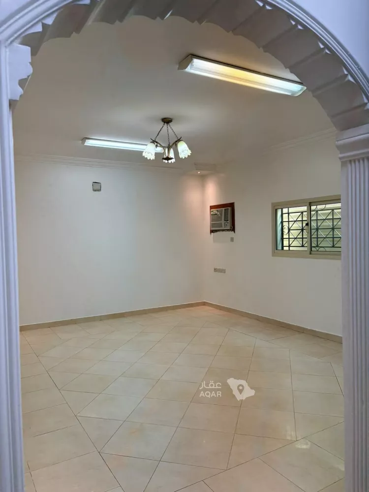 Floor for Rent in Riyadh Al Aqiq 10