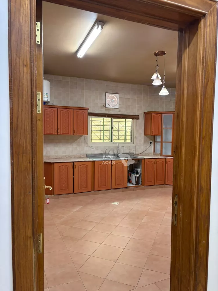 Floor for Rent in Riyadh Al Aqiq 22