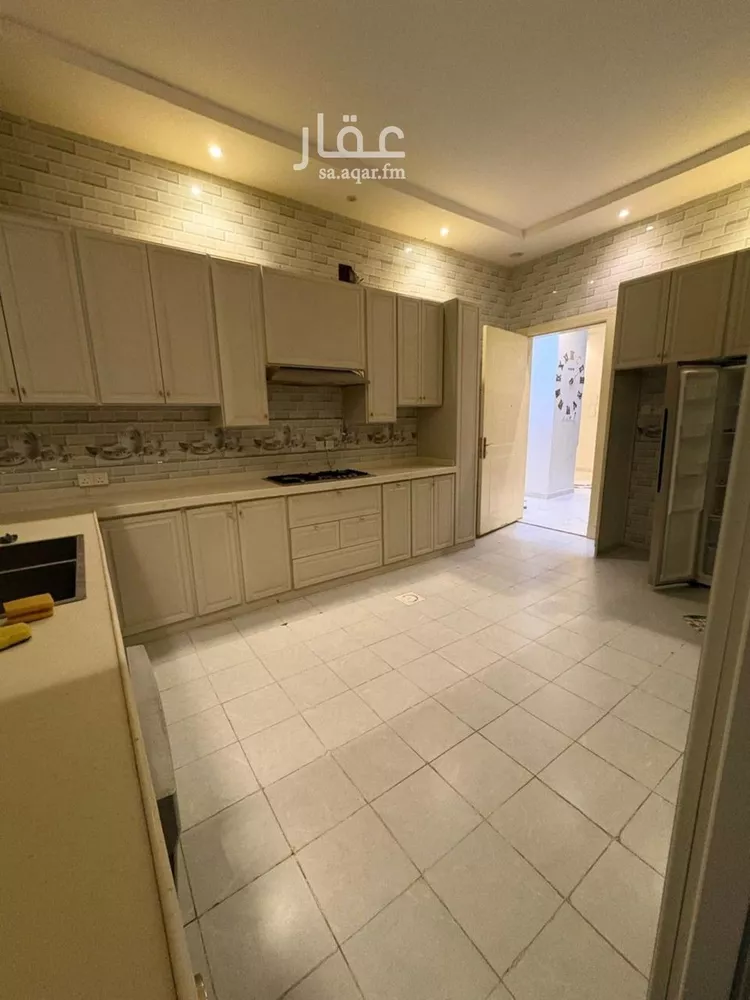 دور للإيجار في شارع المنذر بن سعيد, حي بدر, مدينة الرياض, منطقة الرياض صورة 5