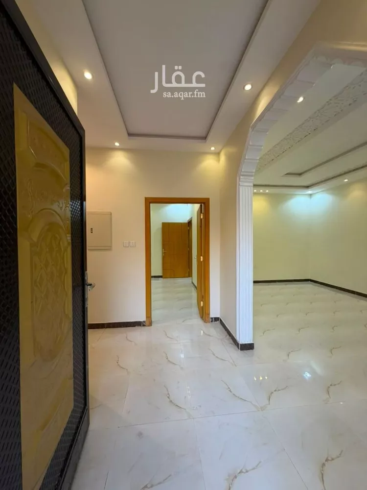 دور للإيجار في شارع المنذر بن سعيد, حي بدر, مدينة الرياض, منطقة الرياض صورة 3