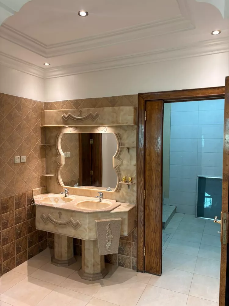 Floor for Rent in Riyadh Al Aqiq 24
