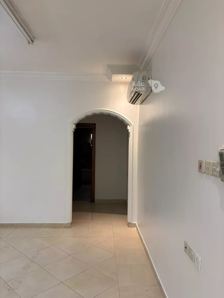 Floor for Rent in Riyadh Al Aqiq 8