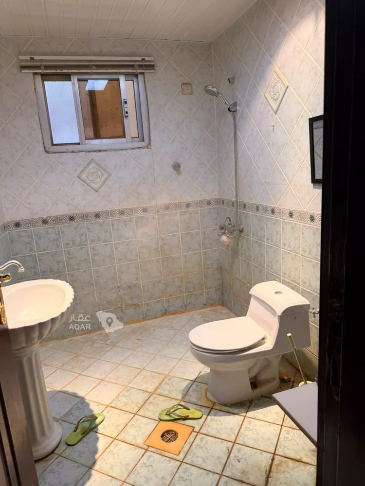 Floor for Rent in Riyadh Ar Rawdah 5