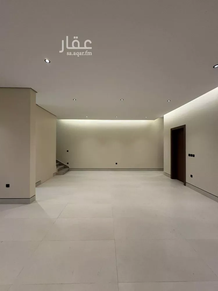 فيلا للبيع في شارع الملك عبدالعزيز ابن عبدالرحمن سعود الفرعي, حي العارض, مدينة الرياض, منطقة الرياض صورة 2