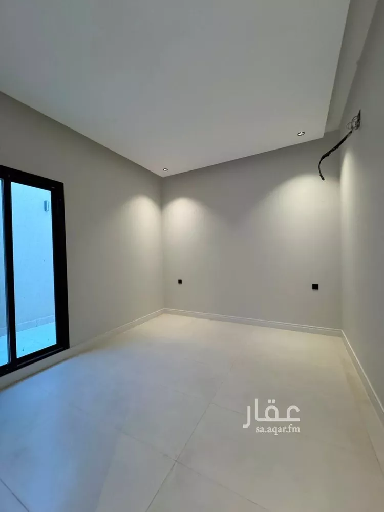 دور للبيع في شارع الملك عبدالعزيز ابن عبدالرحمن سعود الفرعي, حي العارض, مدينة الرياض, منطقة الرياض