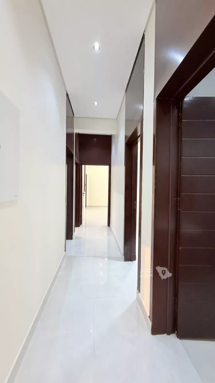 شقة للبيع في شارع ابن أمامة, حي العزيزية, مدينة الرياض, منطقة الرياض صورة 5