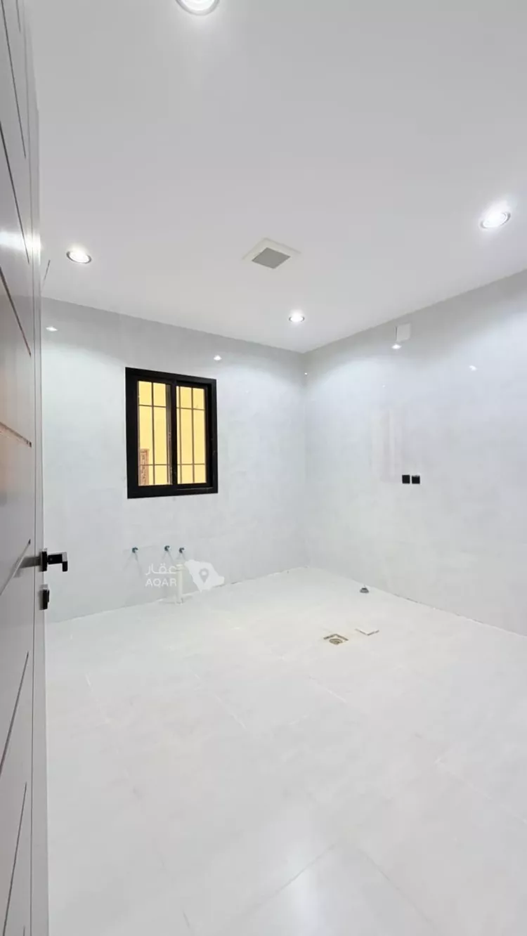 دور للبيع في شارع ابن حميد, حي العزيزية, مدينة الرياض, منطقة الرياض 12