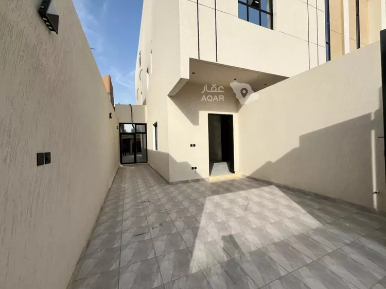 دور للبيع في شارع رصيص, حي العزيزية, مدينة الرياض, منطقة الرياض 7