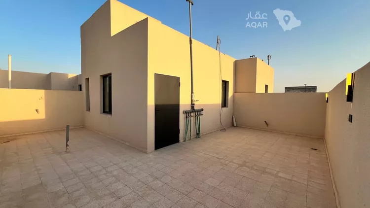 فيلا للبيع في شارع الريحانية, حي بدر, مدينة الرياض, منطقة الرياض 15