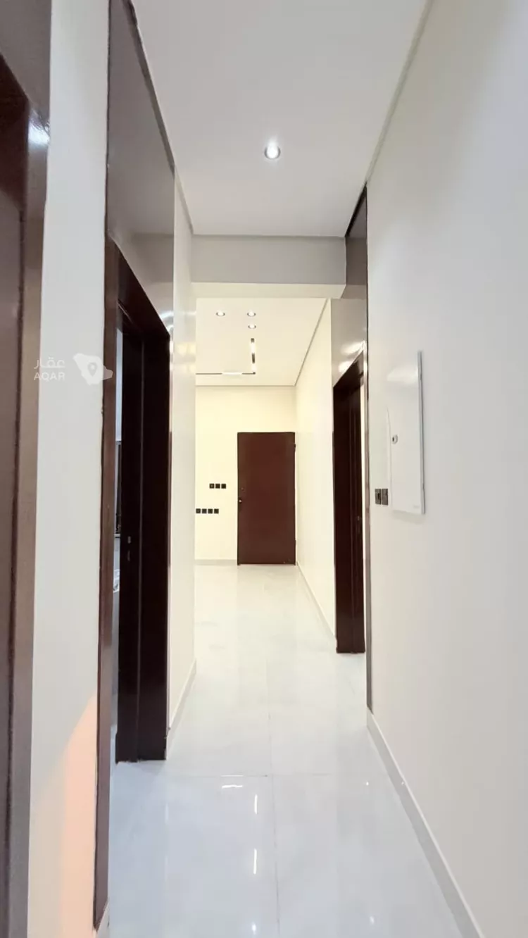 شقة للبيع في شارع ابن أمامة, حي العزيزية, مدينة الرياض, منطقة الرياض صورة 2