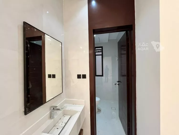 Floor for Sale in Riyadh Al Aziziyah صورة 4