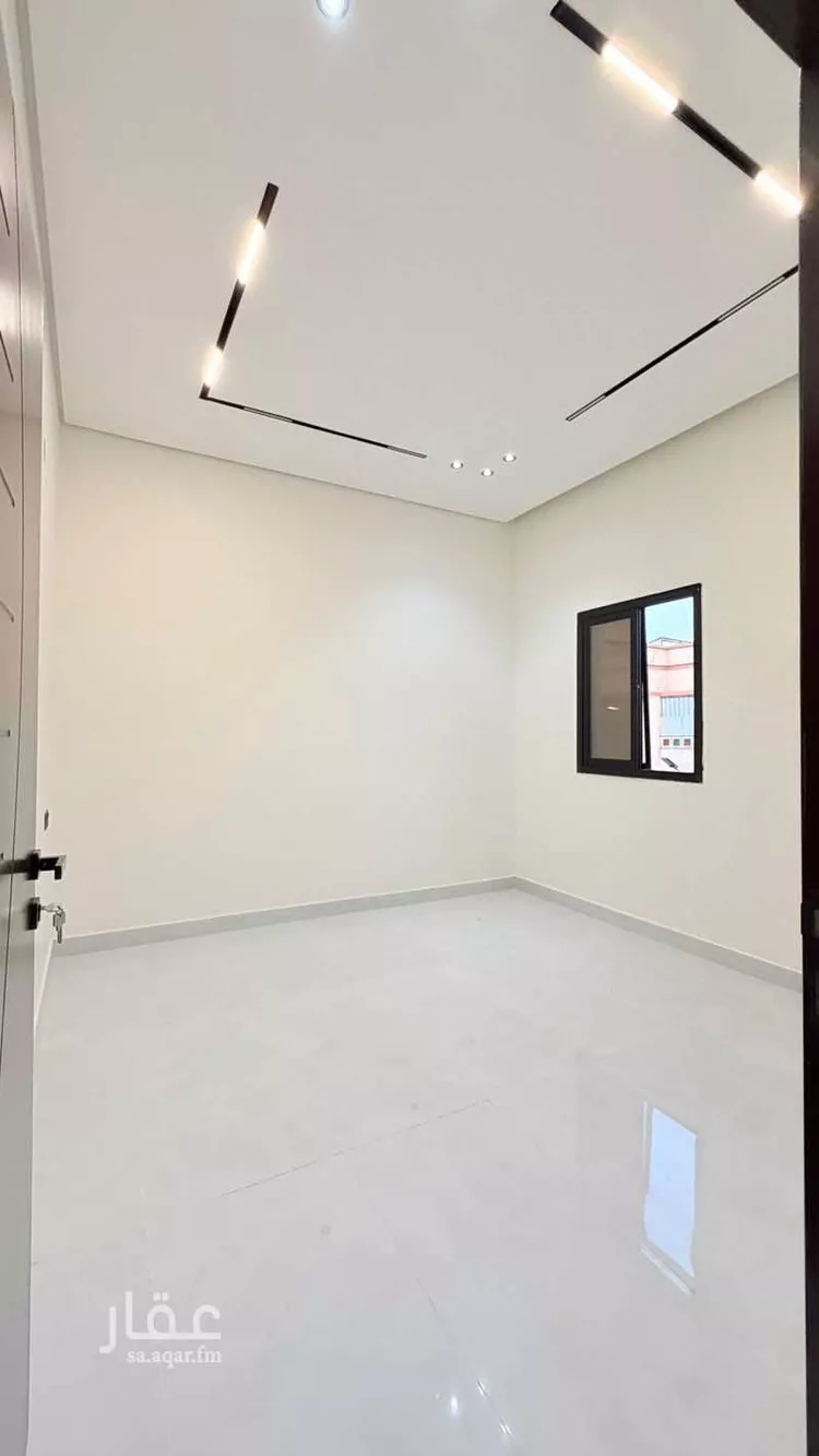 دور للبيع في شارع ابن أمامة, حي العزيزية, مدينة الرياض, منطقة الرياض صورة 4