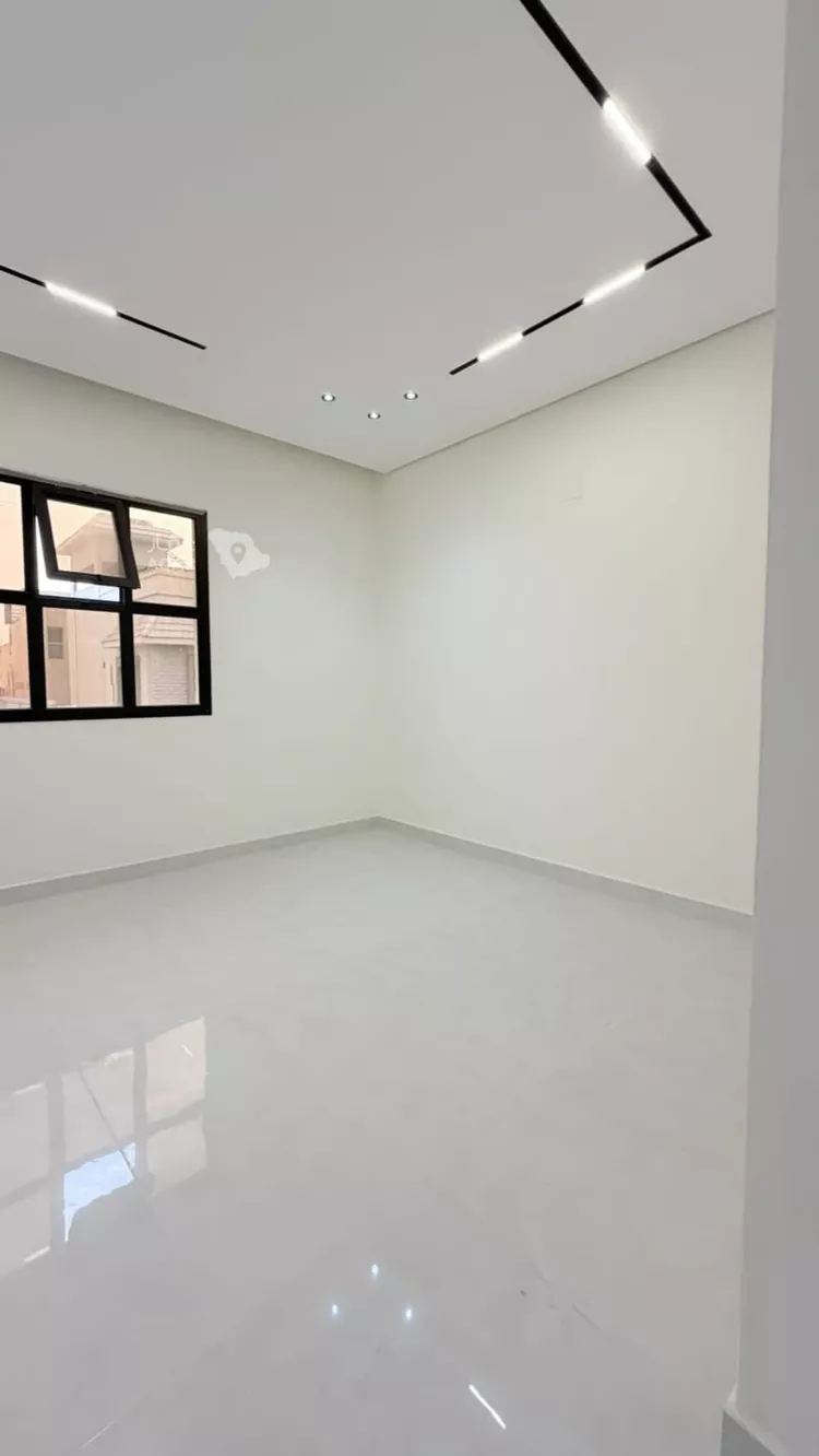 دور للبيع في شارع ابن حميد, حي العزيزية, مدينة الرياض, منطقة الرياض 11