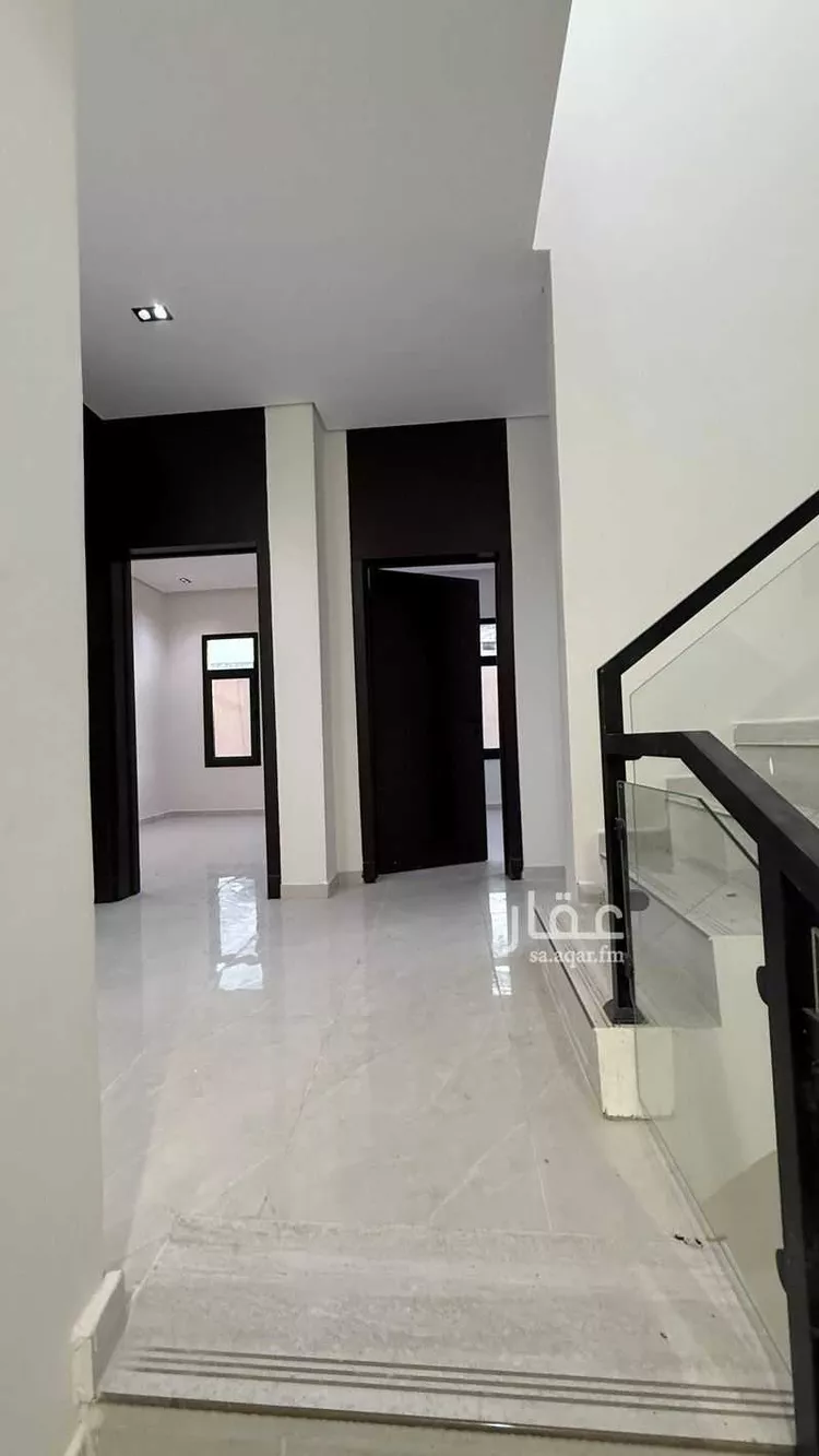 فيلا للبيع في شارع الريحانية, حي بدر, مدينة الرياض, منطقة الرياض