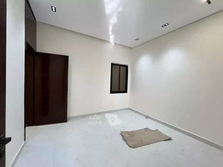 Floor for Sale in Riyadh Al Aziziyah صورة 2