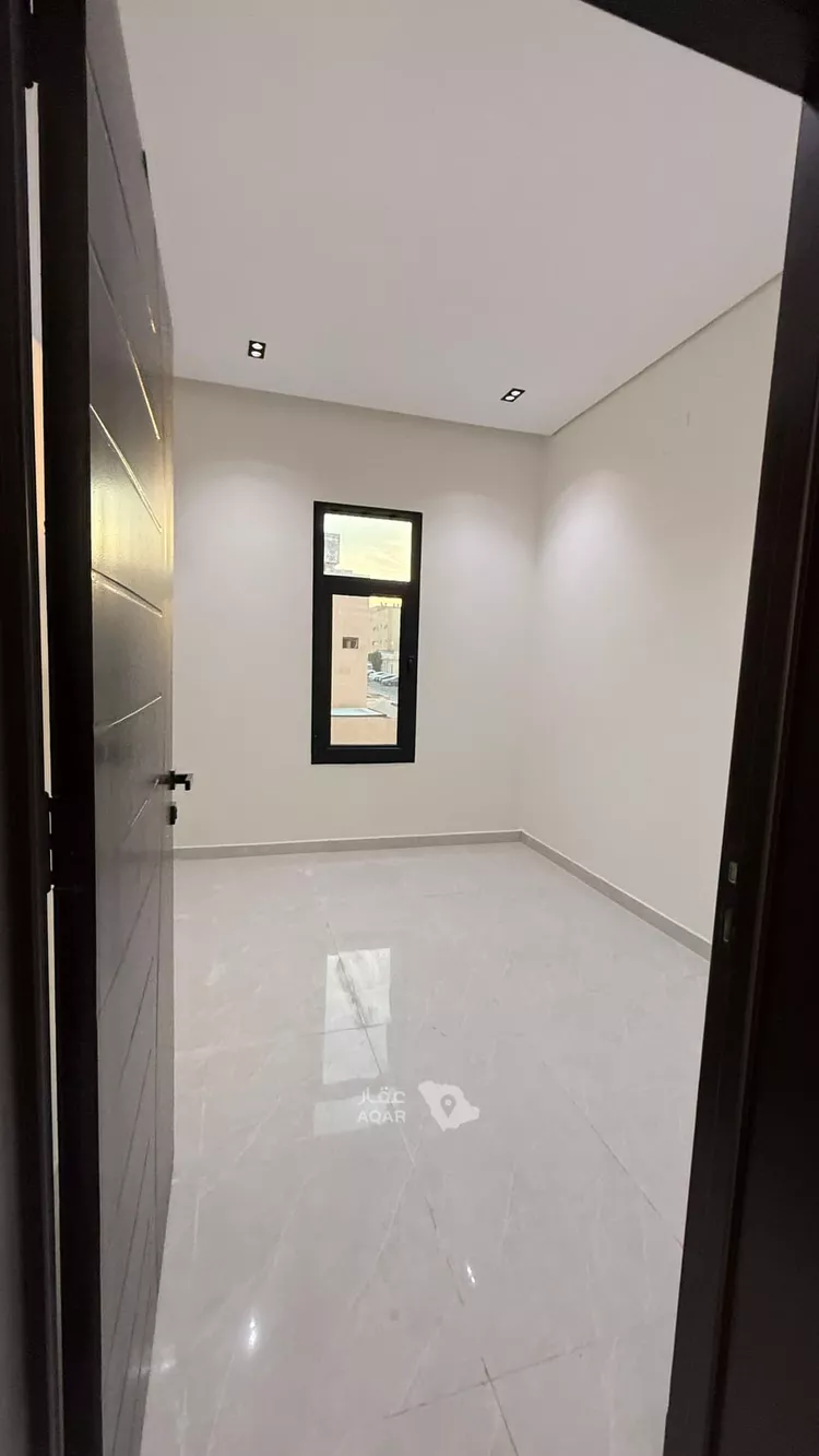 فيلا للبيع في شارع الريحانية, حي بدر, مدينة الرياض, منطقة الرياض صورة 3