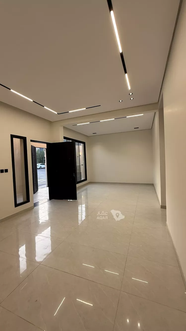 Villa for Sale in Riyadh Badr 8