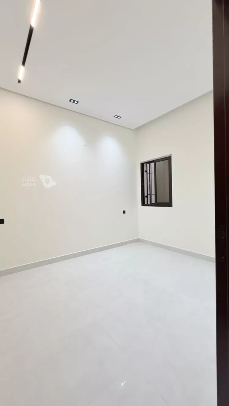 دور للبيع في شارع ابن حميد, حي العزيزية, مدينة الرياض, منطقة الرياض 8
