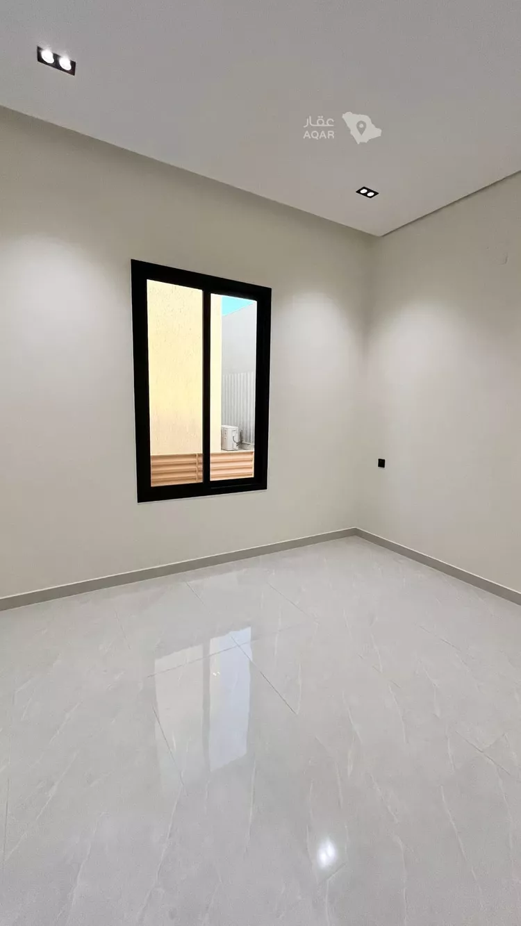 فيلا للبيع في شارع الريحانية, حي بدر, مدينة الرياض, منطقة الرياض 11
