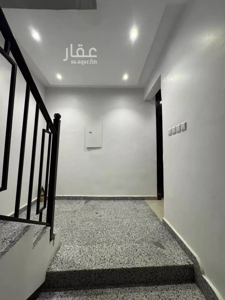 Building for Sale in Riyadh Al Sharafiyah صورة 3