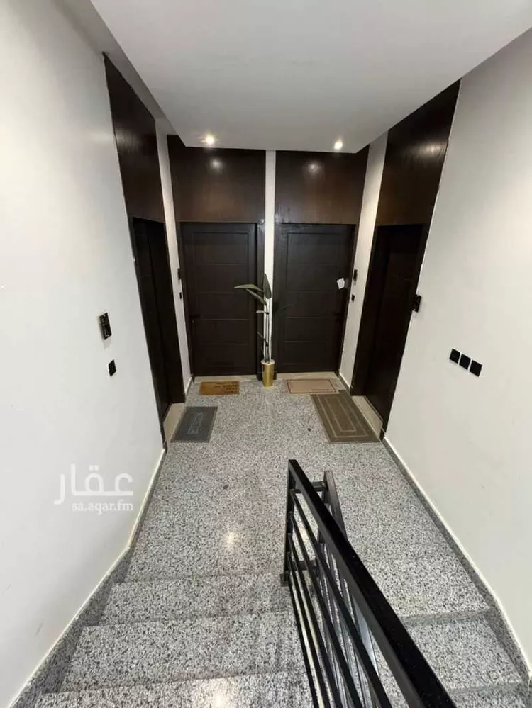عمارة للبيع في شارع عبدالله بن معمر, حي أم الحمام الغربي, مدينة الرياض, منطقة الرياض 8