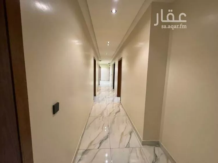 شقة للبيع في شارع تركي العطيشان, حي الجلوية, مدينة الدمام, المنطقة الشرقية صورة 3