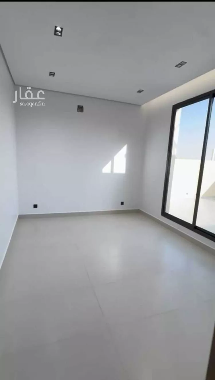 فيلا للبيع في شارع عبدلله بن عبدالعزيز, حي الريف, مدينة المزاحمية, منطقة الرياض صورة 2