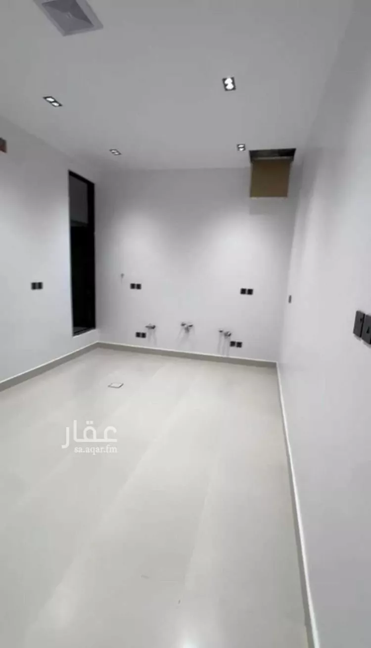 فيلا للبيع في شارع عبدلله بن عبدالعزيز, حي الريف, مدينة المزاحمية, منطقة الرياض 6