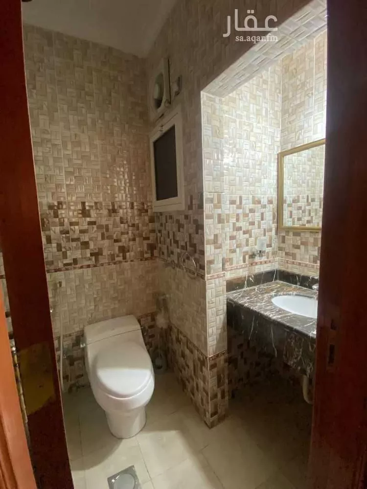 عمارة للبيع في شارع عطاء بن يزيد الليثي, حي بنى حارثة, مدينة المدينة المنورة, منطقة المدينة المنورة 9