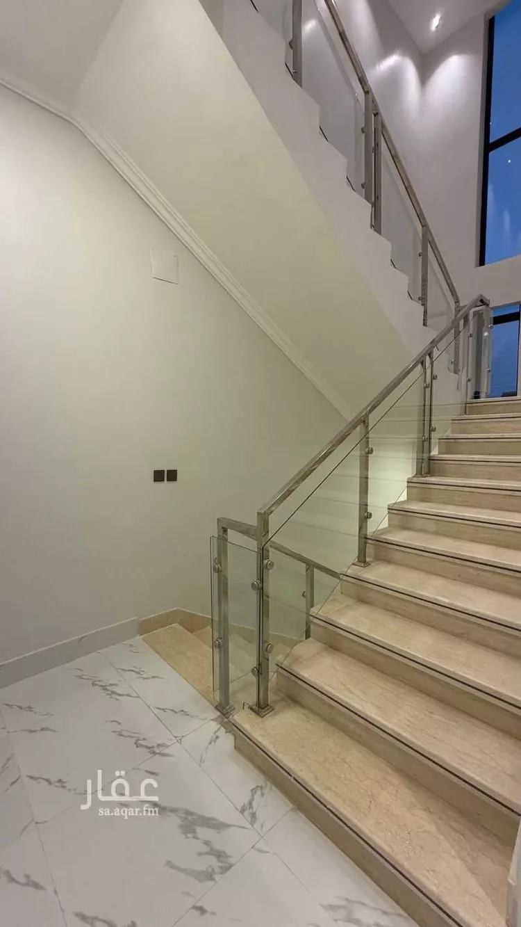دور للبيع في شارع حسن مشاط, حي عكاظ, مدينة الرياض, منطقة الرياض صورة 2