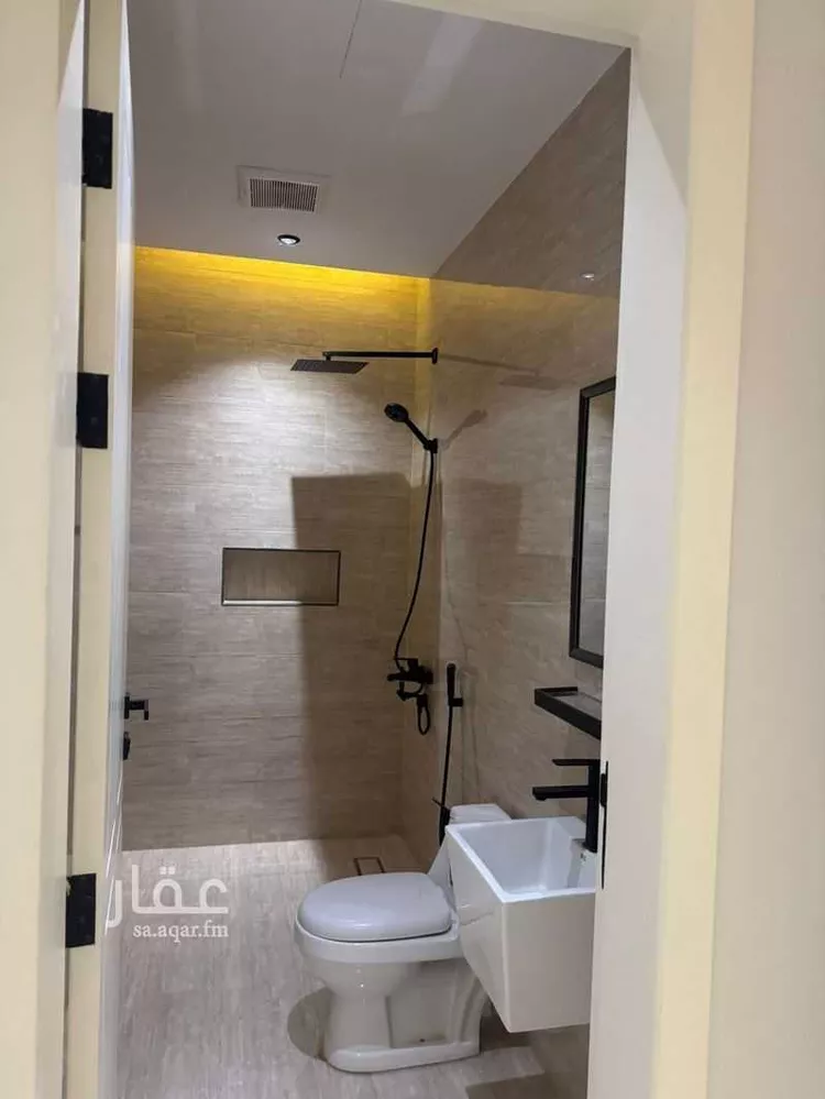 شقة للبيع في شارع الرصافة, حي عكاظ, مدينة الرياض, منطقة الرياض 7