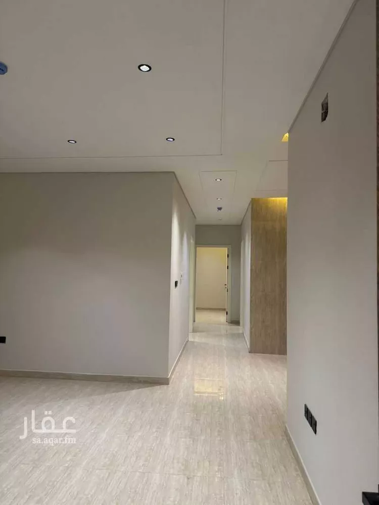 شقة للبيع في شارع عبدالله بن جعفر, حي عكاظ, مدينة الرياض, منطقة الرياض صورة 2