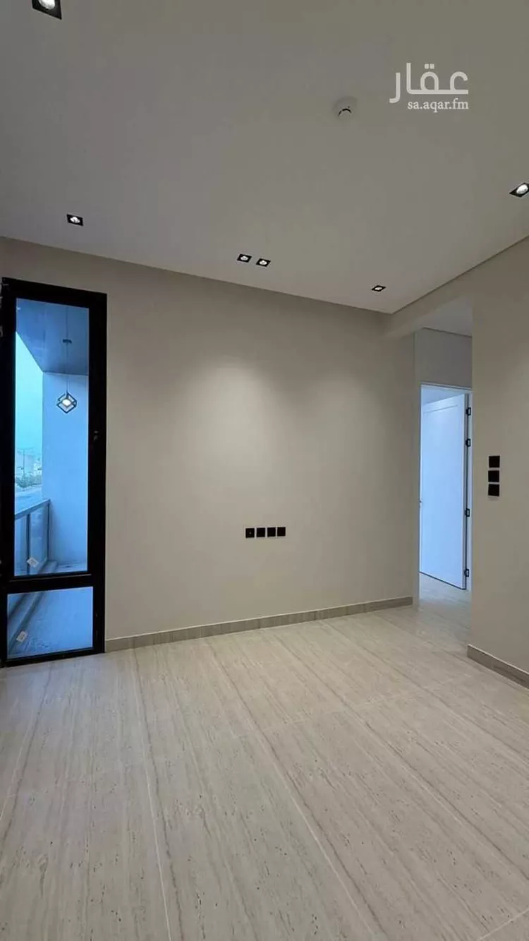 شقة للبيع في شارع عبدالله بن دخيل, حي عكاظ, مدينة الرياض, منطقة الرياض صورة 2