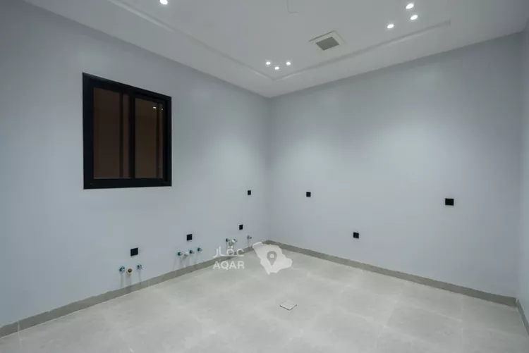 Floor for Sale in Riyadh Tuwaiq 11