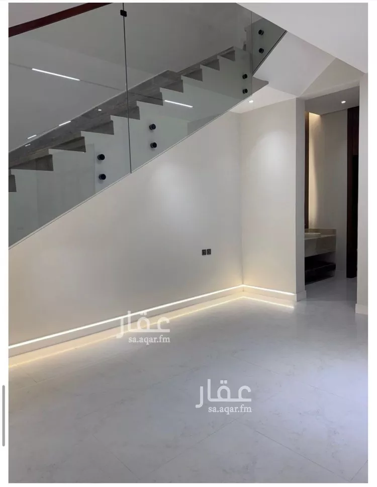 فيلا للبيع في شارع السيل الكبير, حي المهدية, مدينة الرياض, منطقة الرياض صورة 2