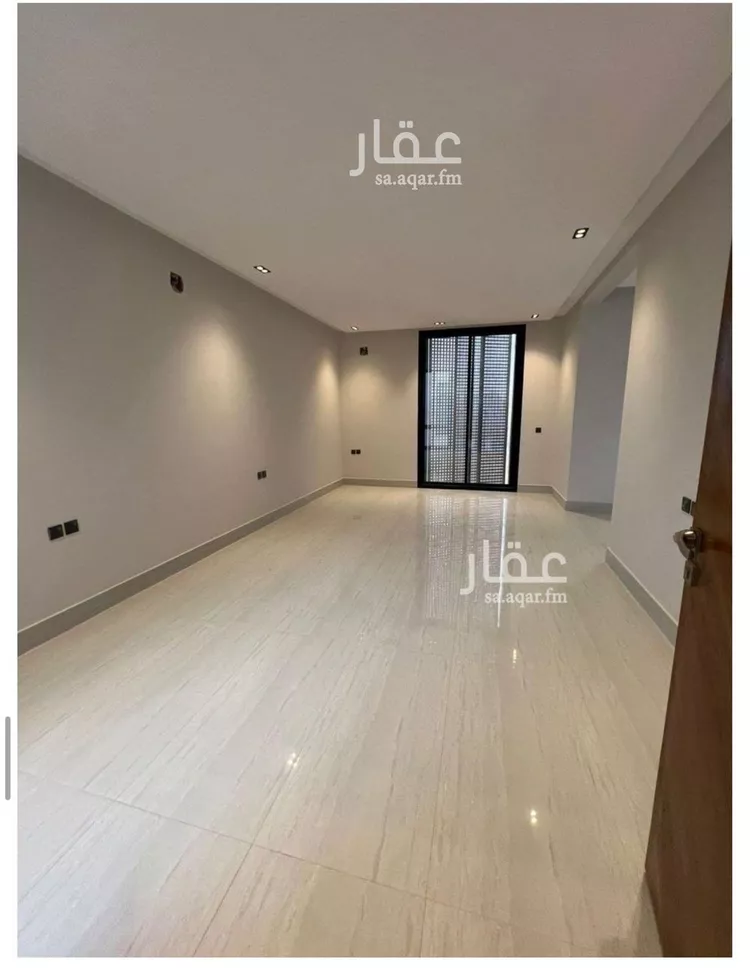 فيلا للبيع في شارع السيل الكبير, حي المهدية, مدينة الرياض, منطقة الرياض صورة 5