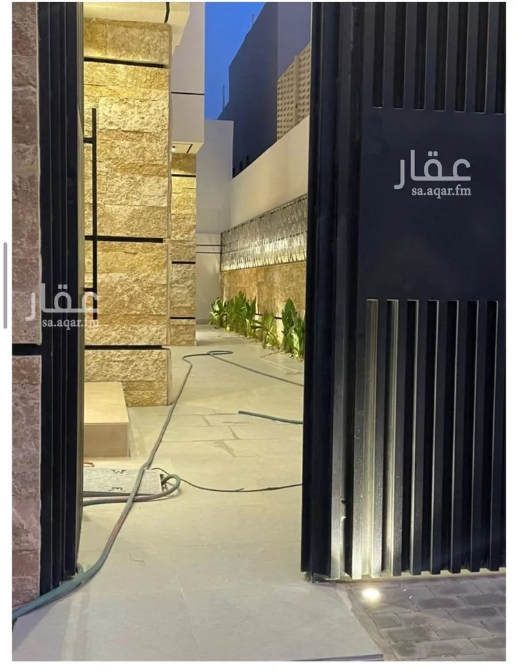 فيلا للبيع في شارع قطب الدين بن السلطان, حي المهدية, مدينة الرياض, منطقة الرياض صورة 3