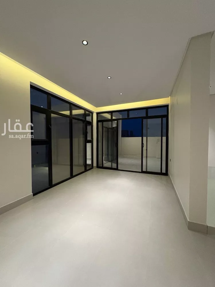 فيلا للبيع في شارع السيل الكبير, حي المهدية, مدينة الرياض, منطقة الرياض صورة 3