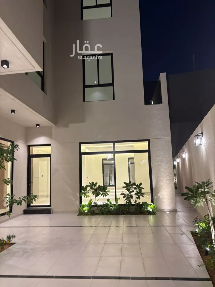 فيلا للبيع في شارع الحافظ بن كثير, حي المهدية, مدينة الرياض, منطقة الرياض