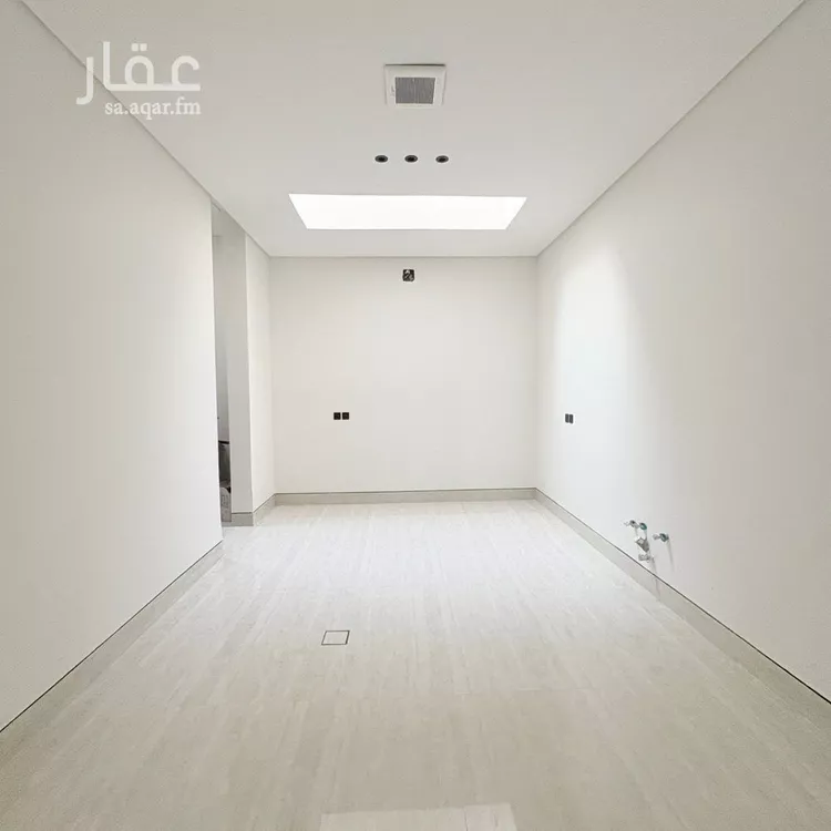 فيلا للبيع في شارع علي الجمال, حي المهدية, مدينة الرياض, منطقة الرياض صورة 2