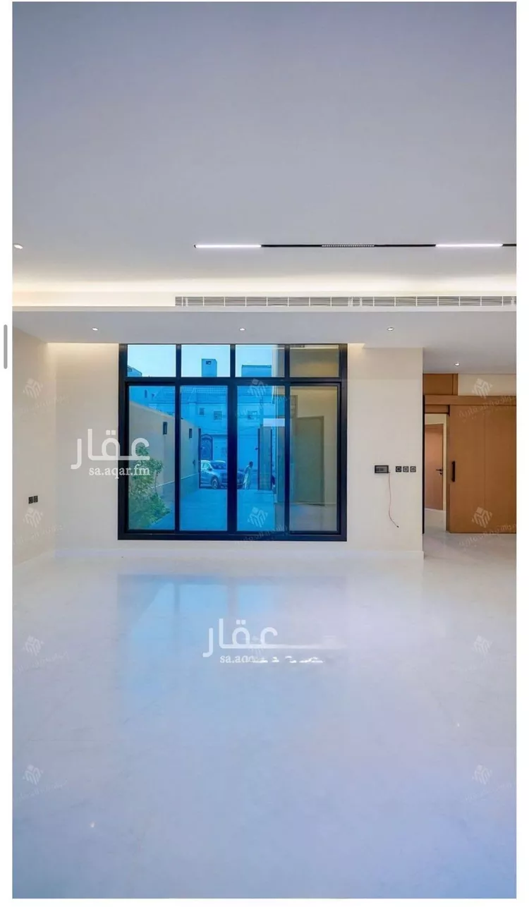 فيلا للبيع في شارع السيل الكبير, حي المهدية, مدينة الرياض, منطقة الرياض صورة 2