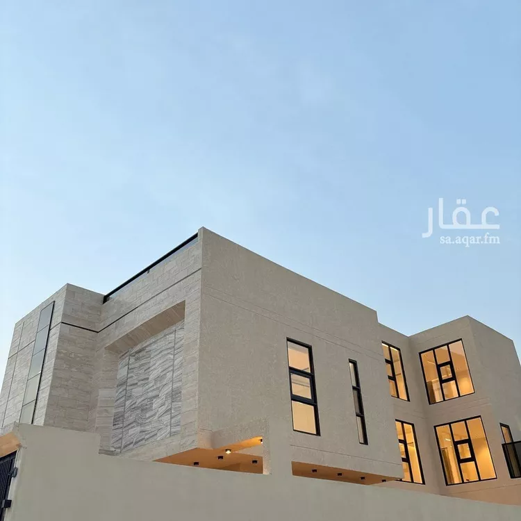 فيلا للبيع في شارع قطب الدين بن السلطان, حي المهدية, مدينة الرياض, منطقة الرياض صورة 5