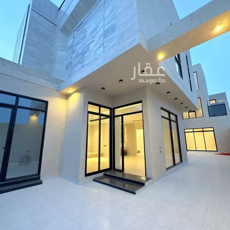 فيلا للبيع في شارع قطب الدين بن السلطان, حي المهدية, مدينة الرياض, منطقة الرياض صورة 3